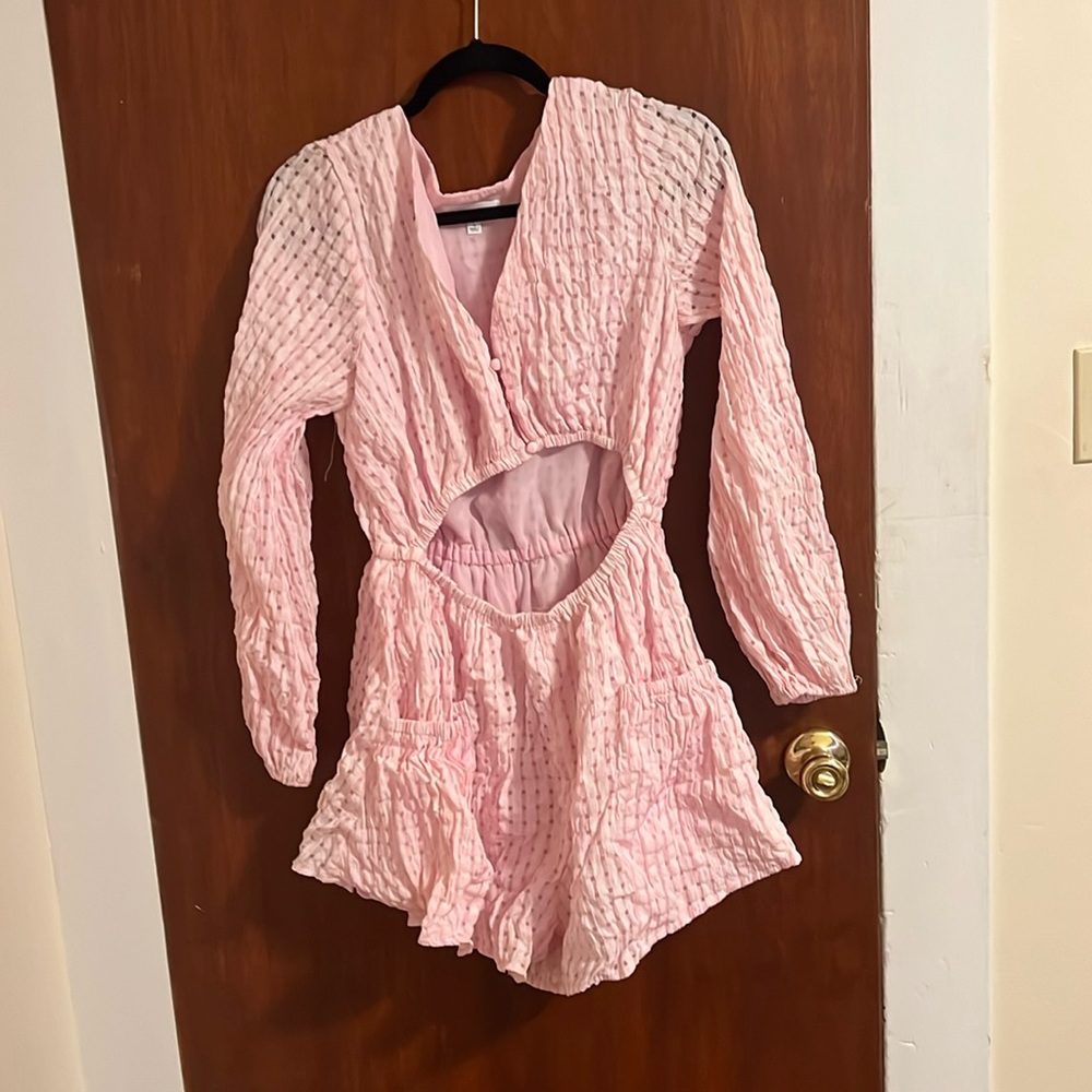 Petal and Pup Peta Romper. Lightly worn.